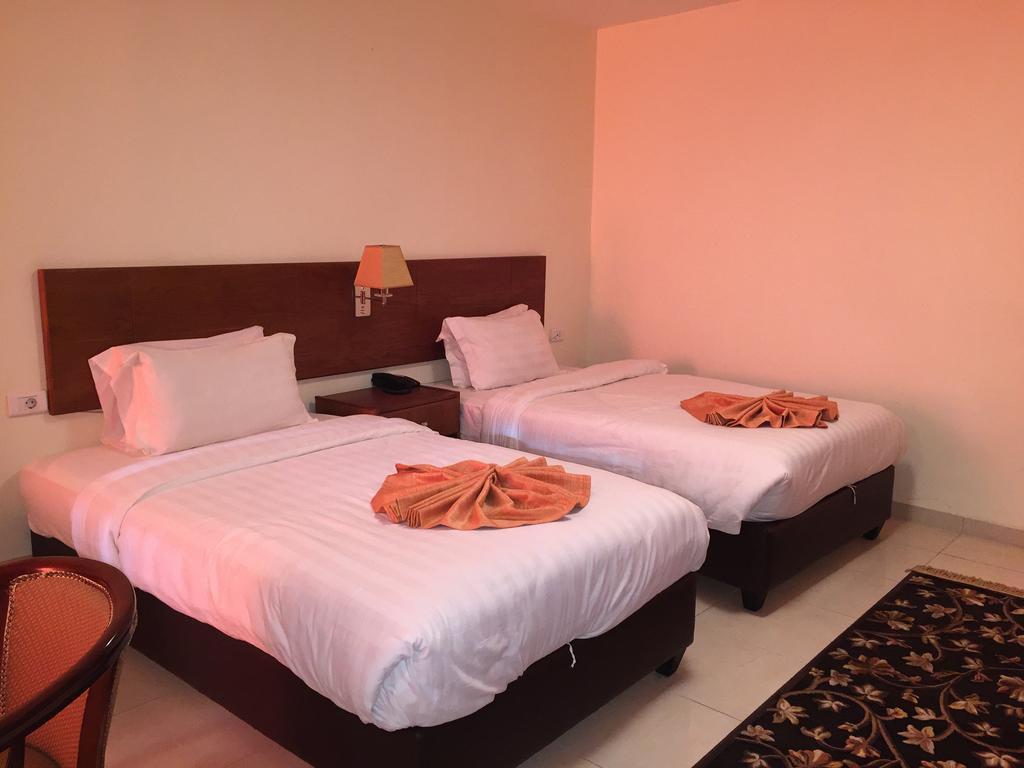 Zaina Plaza Hotel Amman